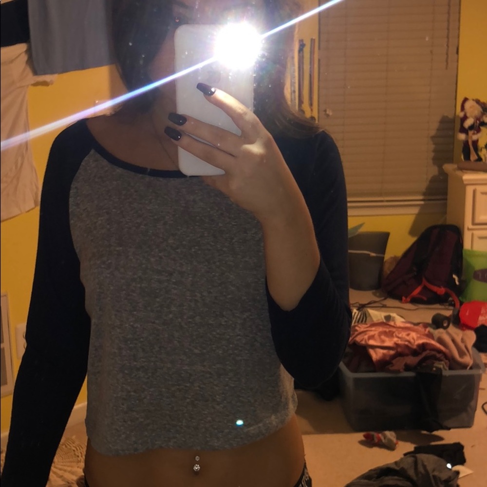 Grey and blue forever 21 crop top size: S